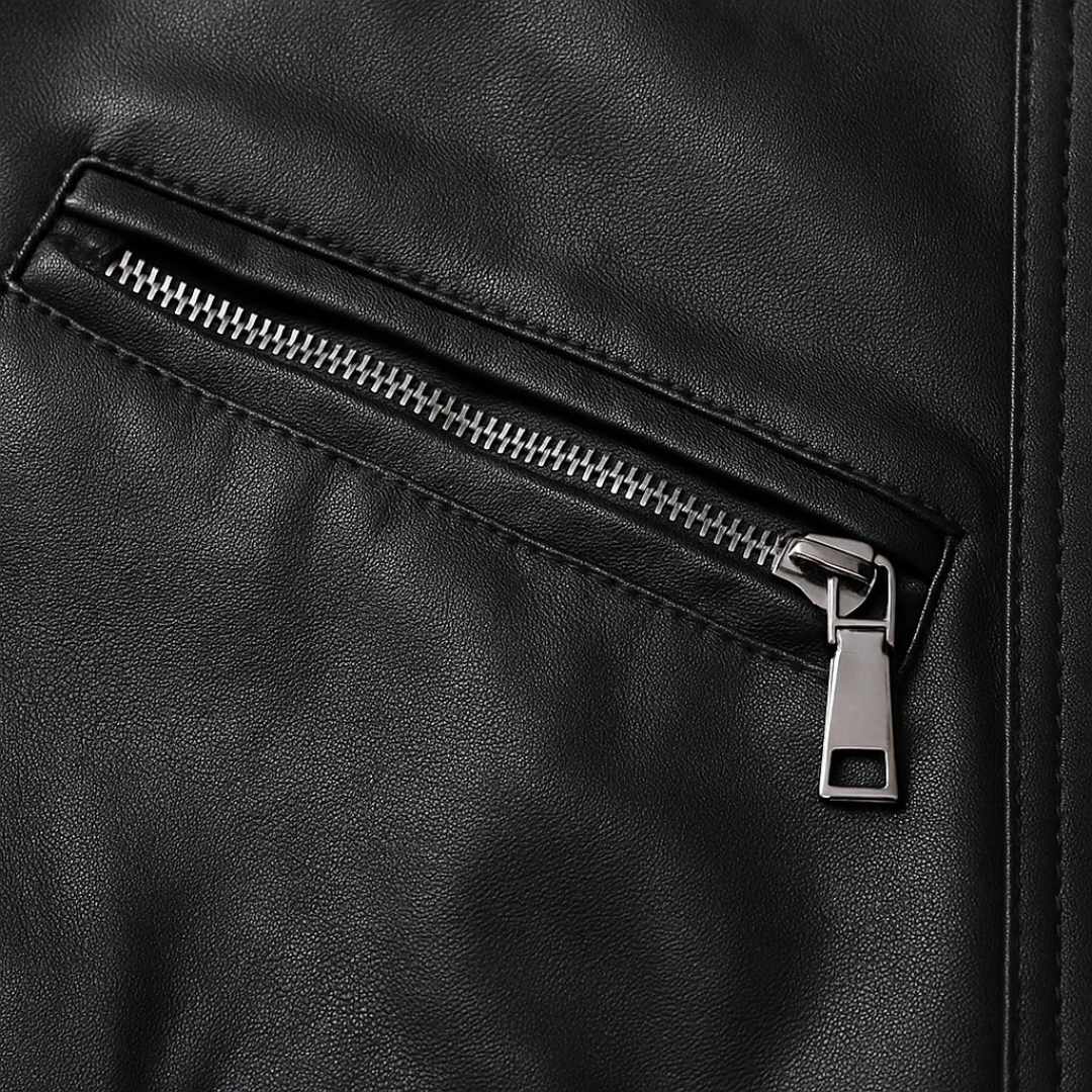 Jaqueta Masculina de Couro com Cinto Frontal